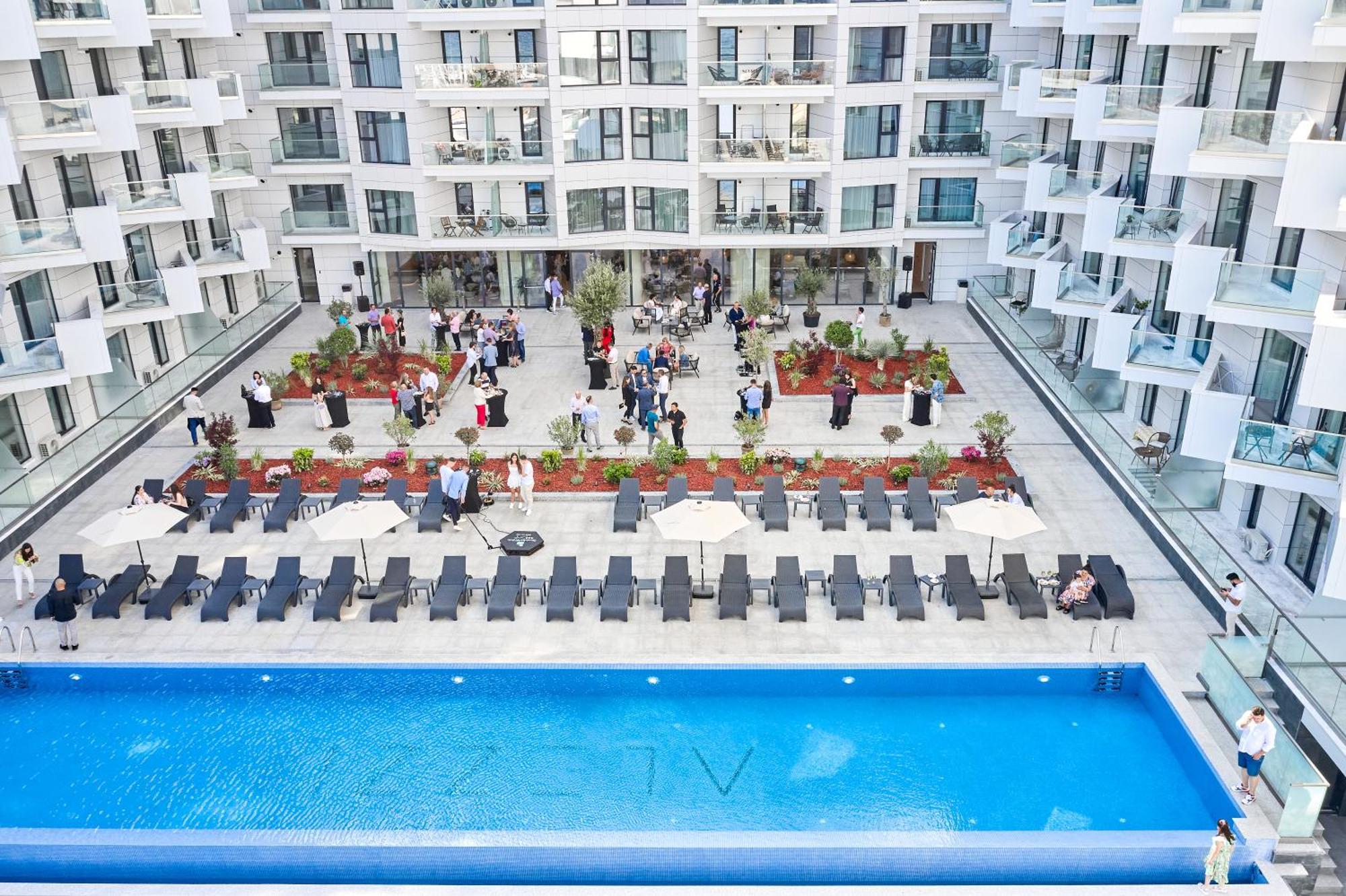 Arrogance Queen Studio - Infinity Pool & Spa Navodari Luaran gambar